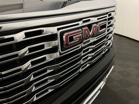 Used 2025 GMC Sierra 1500 Denali w/ Denali Reserve Package image 11