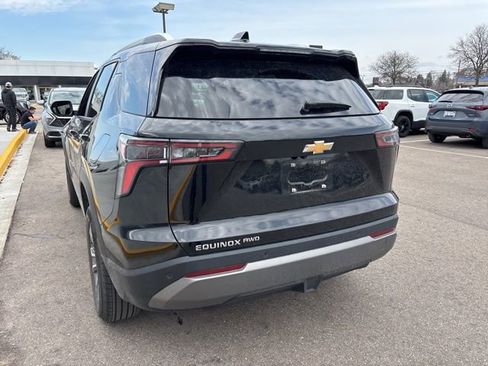 Used 2025 Chevrolet Equinox LT w/ Convenience Package II image 9