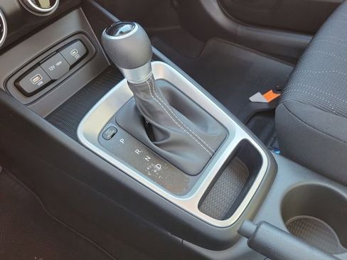 New 2026 Hyundai Venue SE image 13