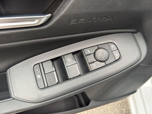 New 2026 Nissan Sentra SV w/ SV Convenience Package FWD image 11