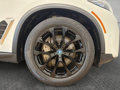 Used 2025 BMW X5 xDrive50e AWD/4WD image 50