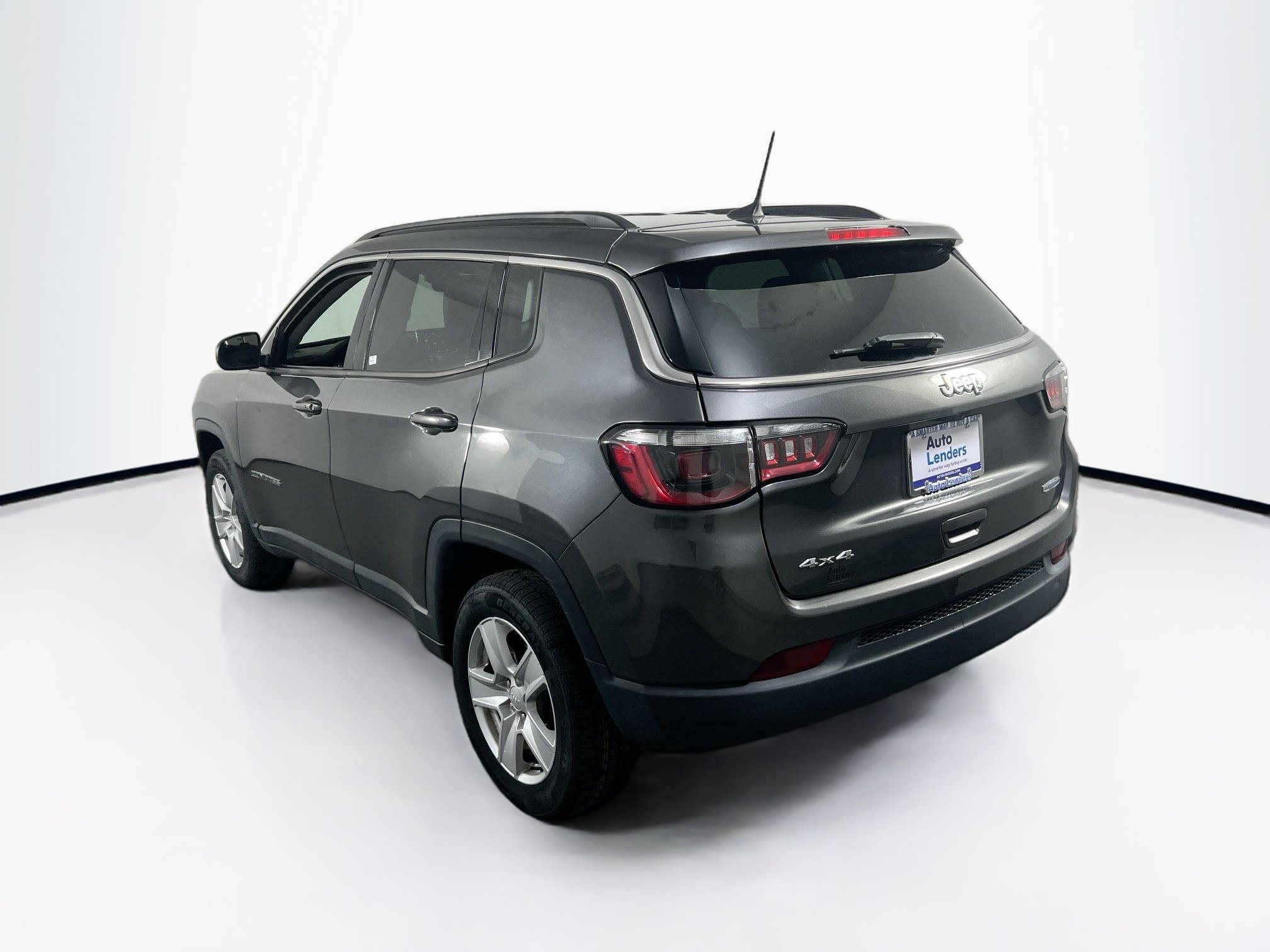 Used 2022 Jeep Compass Latitude AWD/4WD image 7