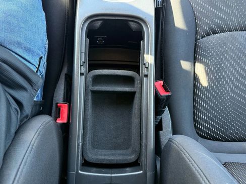 Used 2016 Dodge Journey SXT image 30