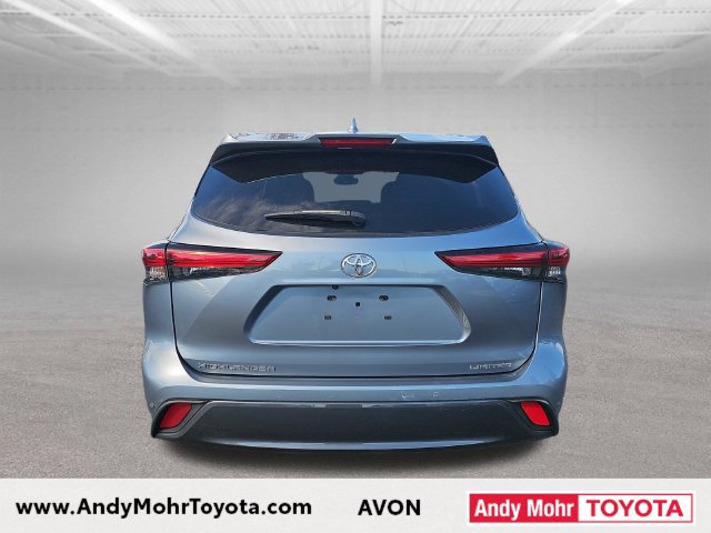 Used 2023 Toyota Highlander Limited FWD image 6