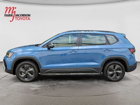 Used 2025 Volkswagen Taos S FWD image 13