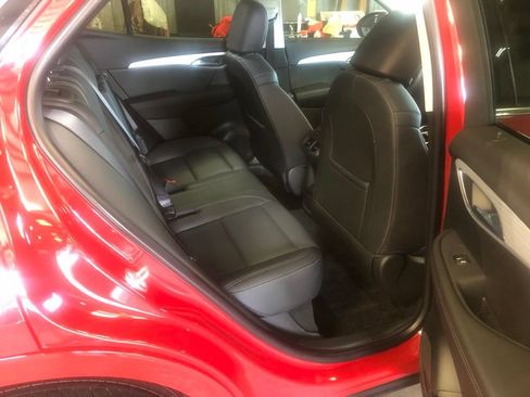 Used 2025 Buick Envision Avenir AWD/4WD image 5