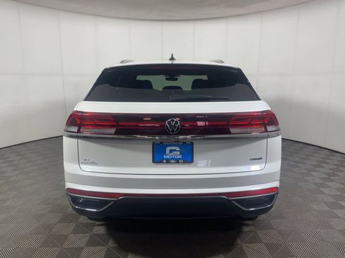 New 2026 Volkswagen Atlas Cross Sport SE image 6