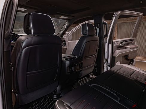 Used 2024 GMC Sierra 2500 AT4X AWD/4WD image 26