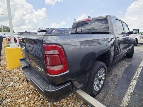 Used 2023 RAM 1500 Laramie AWD/4WD image 2