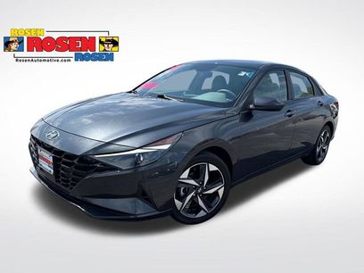 Used 2023 Hyundai Elantra SEL w/ Convenience Package