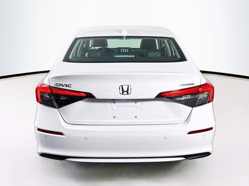 Used 2022 Honda Civic Touring image 6