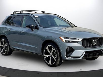 Used 2022 Volvo XC60 B5 R-Design w/ Advanced Package