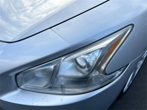 Used 2010 Nissan Maxima 3.5 S image 8