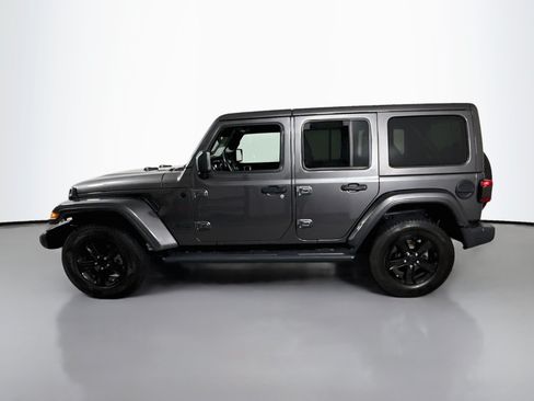 Used 2020 Jeep Wrangler Unlimited Sahara AWD/4WD image 4