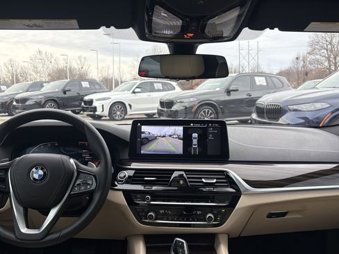 Used 2023 BMW 530i w/ Premium Package image 30