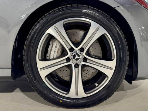 Used 2018 Mercedes-Benz E 400 4MATIC Wagon w/ Premium 1 Package image 33