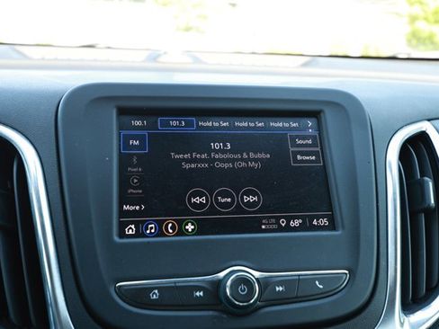 Used 2024 Chevrolet Equinox LT image 16