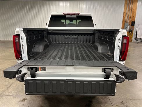New 2026 GMC Sierra 2500 Denali w/ Denali Reserve Package AWD/4WD image 11