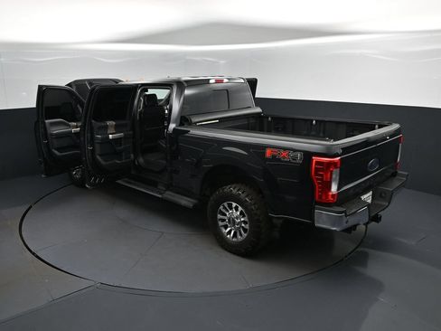 Used 2019 Ford F250 Lariat w/ Lariat Ultimate Package AWD/4WD image 2