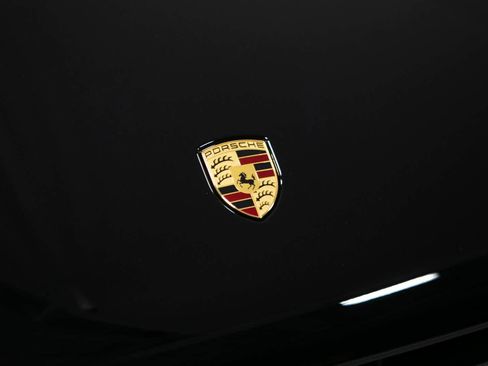 New 2026 Porsche Macan AWD/4WD image 17