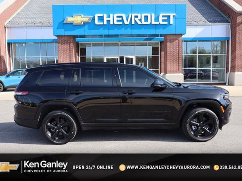 Used 2025 Jeep Grand Cherokee L Altitude AWD/4WD image 1