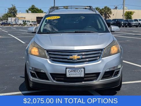 Used 2015 Chevrolet Traverse LT w/ Style and Technology Package FWD image 2