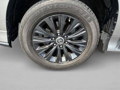 Used 2021 Lexus GX 460 Premium w/ Accessory Package AWD/4WD image 9