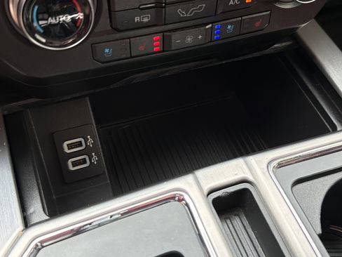 Used 2018 Ford F150 Platinum w/ Equipment Group 701A Luxury AWD/4WD image 65