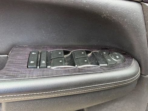 Used 2017 Buick Enclave Leather w/ Trailering Package FWD image 8
