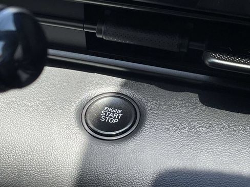 Certified 2025 Hyundai Elantra Sport FWD image 22