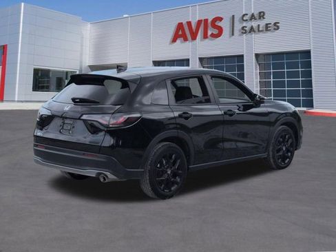 Used 2025 Honda HR-V Sport image 6
