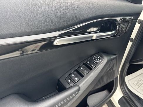 Used 2021 Kia Seltos EX image 11