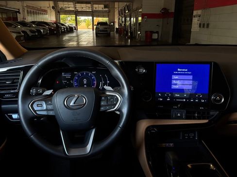 Used 2025 Lexus NX 250 FWD w/ Accessory Package (K3) image 14