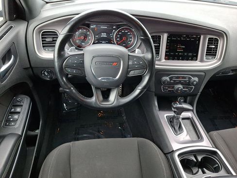 Used 2022 Dodge Charger Scat Pack w/ Driver Convenience Group RWD image 11