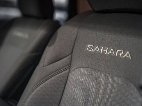 Used 2021 Jeep Wrangler Unlimited Sahara w/ LED Lighting Group image 36