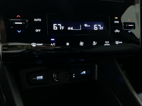 Used 2022 Hyundai Santa Cruz SEL Premium AWD/4WD image 25
