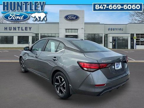 Used 2025 Nissan Sentra SV image 6