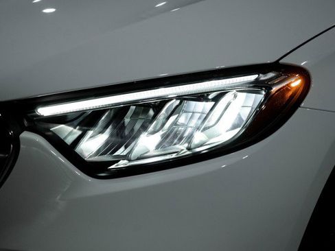 Used 2026 Mercedes-Benz GLC 300 4MATIC image 8