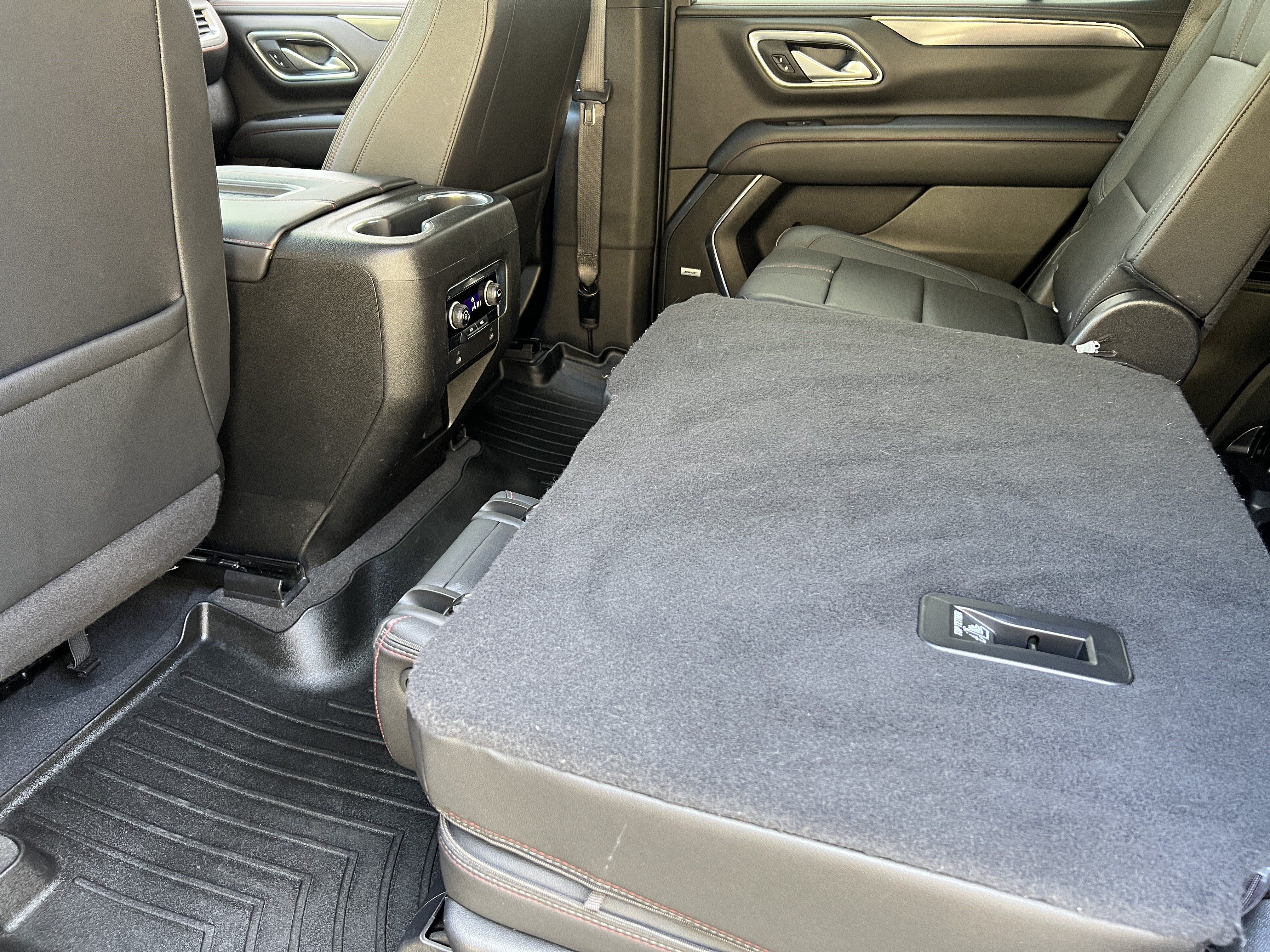 Used 2022 Chevrolet Tahoe RST AWD/4WD image 17
