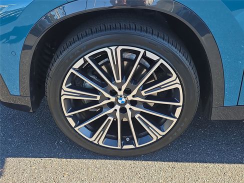 Used 2024 BMW X1 xDrive28i image 8