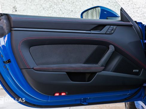 Used 2025 Porsche 911 Carrera 4 GTS image 24