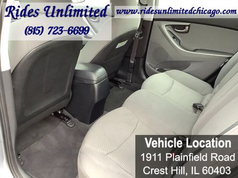 Used 2015 Hyundai Elantra SE FWD image 30