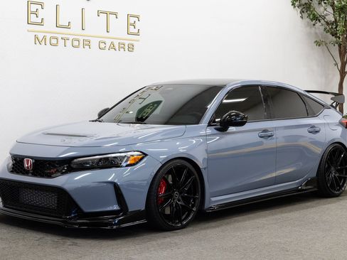 Used 2025 Honda Civic Type R image 1