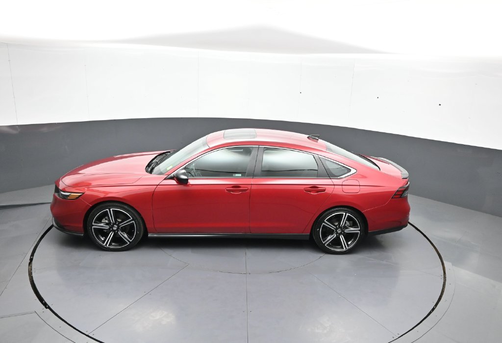 Certified 2025 Honda Accord Sport image 40
