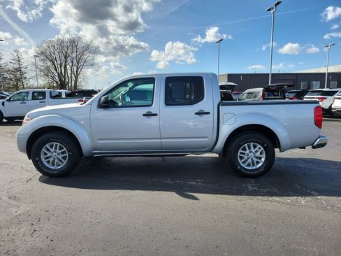 Used 2017 Nissan Frontier SV image 7