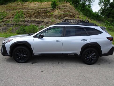 Used 2023 Subaru Outback Onyx Edition AWD/4WD image 1