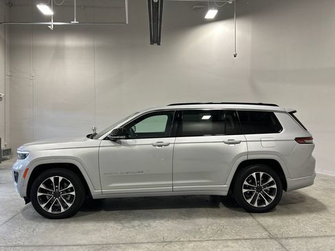 Used 2024 Jeep Grand Cherokee L Overland AWD/4WD image 9