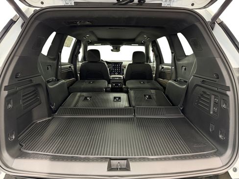 New 2026 GMC Acadia Denali Ultimate w/ LPO, Floor Liner Package image 29