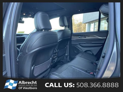 New 2026 Jeep Grand Cherokee Altitude AWD/4WD image 11