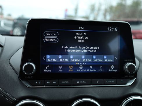 Used 2024 Nissan Sentra SV image 27